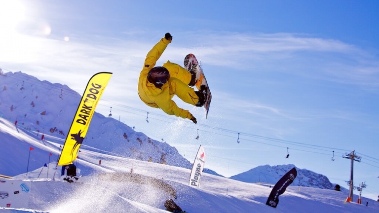 Alors prêt pour aller skier ou "snowboarder" en avril ?