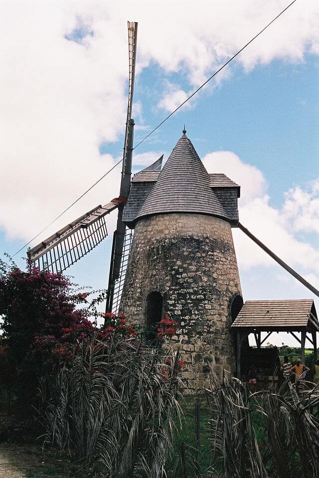 Guadeloupe les moulins de Marie galante - Les îles françaises d'outre-mer : où et quand partir pour les vacances ?