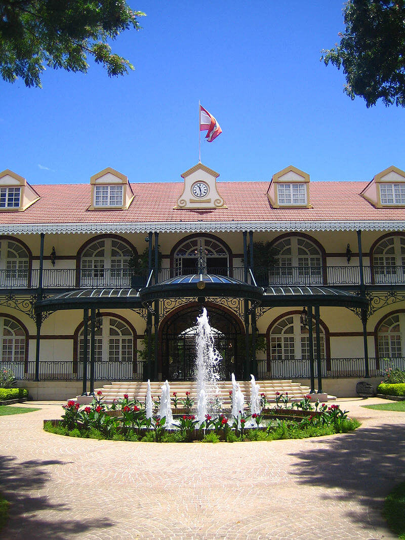 Polynésie française ancienne caserne Broche à Papeete - Les îles françaises d'outre-mer : où et quand partir pour les vacances ?