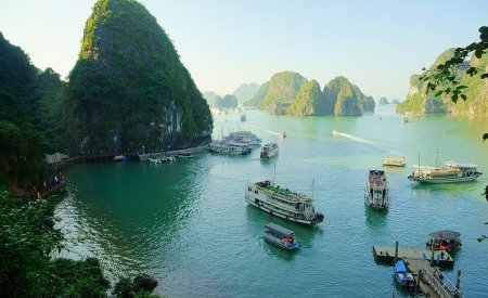 baie d'halong vietnam