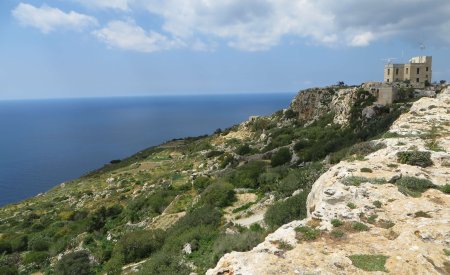 Situées à 253 m au dessus du niveau de la mer, les falaises de Dingli sont les points culminants de Malte. À inscrire sur un itinéraire de randonnée à Malte.