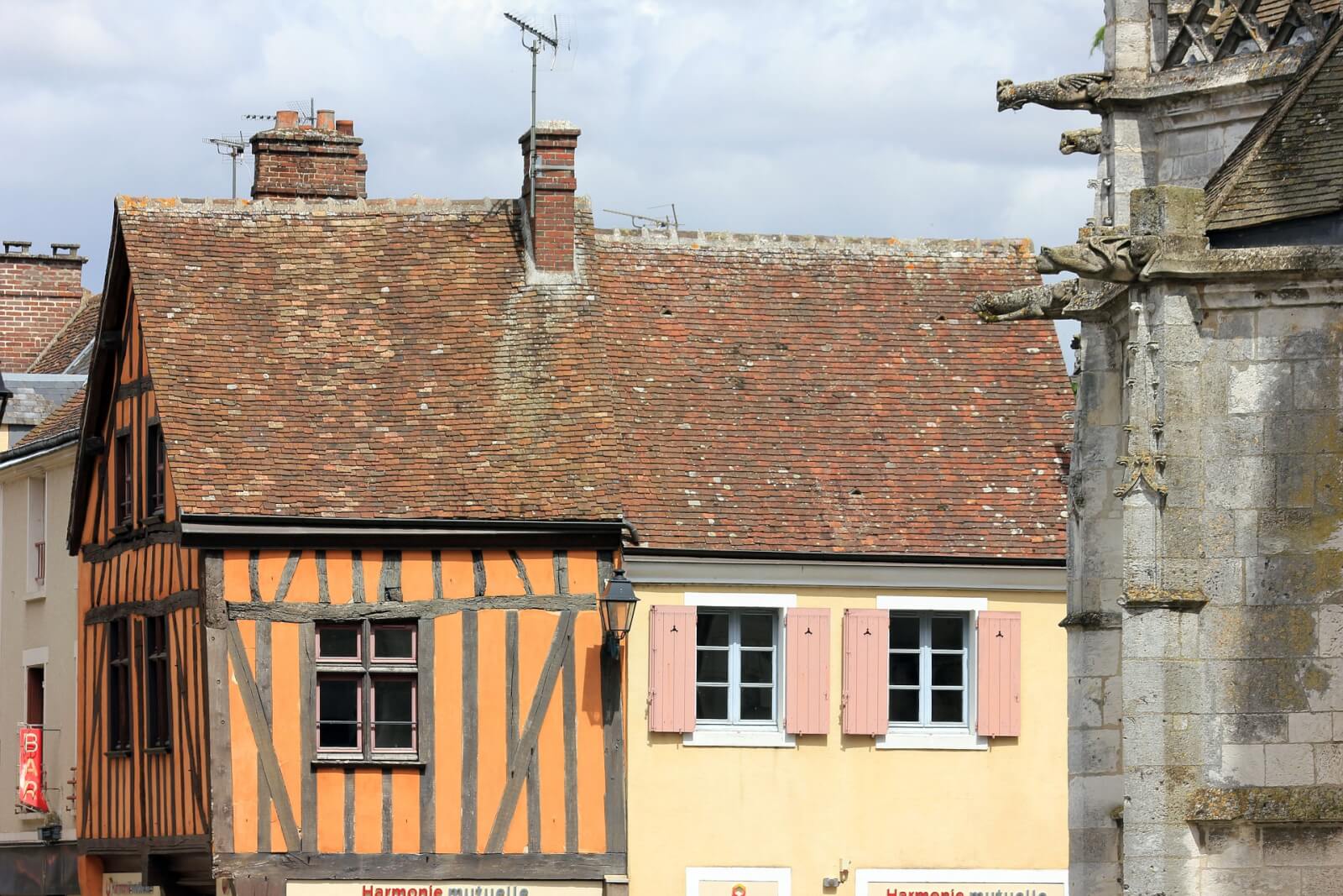 Idée destination week-end autour de Paris : une ville à 1h de Paris en voiture 2 dreux 5362751 1920 - Idée destination week-end autour de Paris : une ville à 1h de Paris en voiture