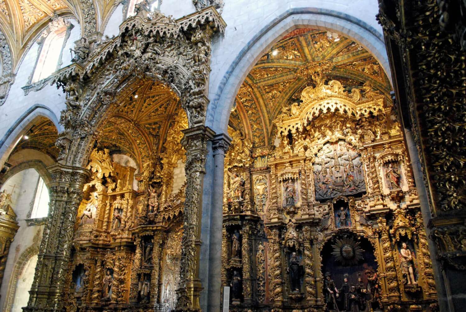 léglise de São Francisco porto - Que faire à Porto ? 13 incontournables et 5 inédits à découvrir (absolument !)