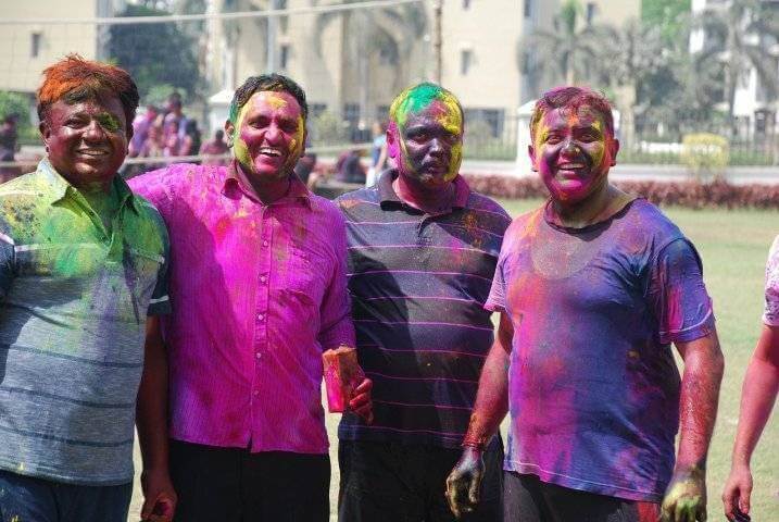 Holi, la fête des couleurs : où et quand y participer lors de votre voyage en Inde ? 2 participer couleurs voyage votre quand - Holi, la fête des couleurs : où et quand y participer lors de votre voyage en Inde ?