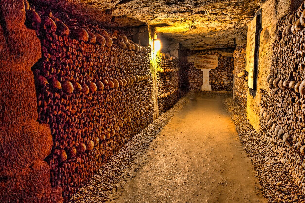 Visiter les Catacombes paris - Les 10 meilleures activités insolites à faire à Paris