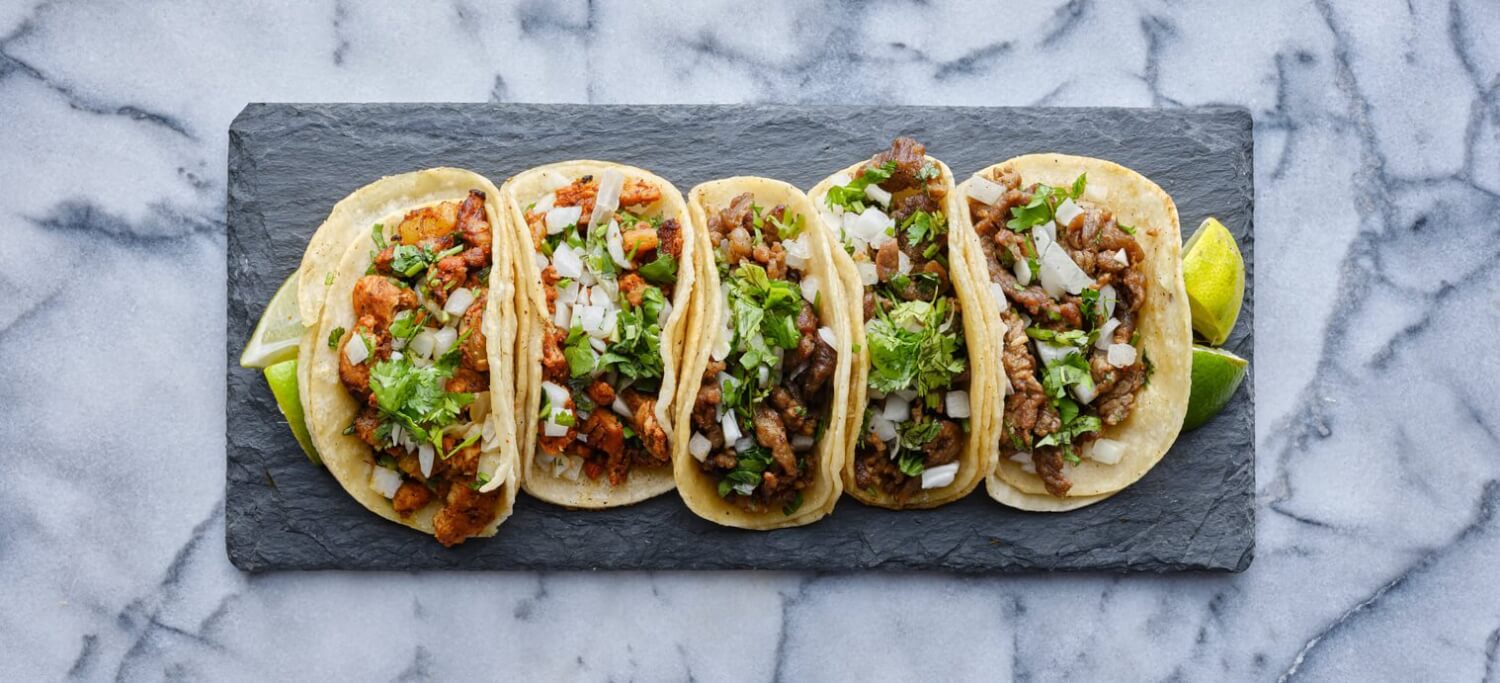 Découvrez la nourriture mexicaine, un régal ! 2 tacos - Découvrez la nourriture mexicaine, un régal !