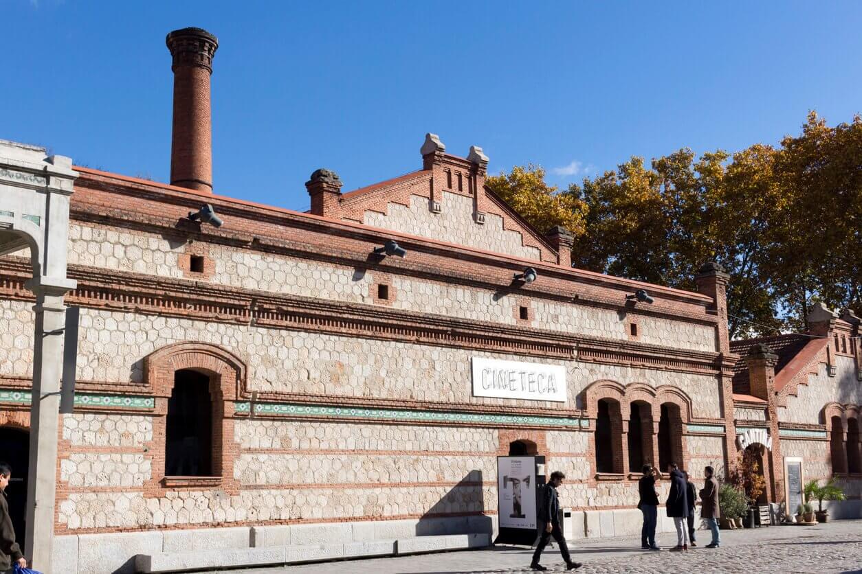 Que faire à Madrid ? Les 19 incontournables et lieux secrets à visiter à Madrid 17 Cineteca madrid - Que faire à Madrid ? Les 19 incontournables et lieux secrets à visiter à Madrid