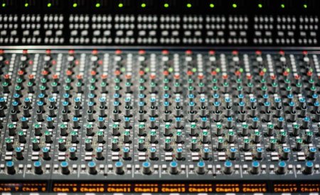 chuttersnap 317195 unsplash