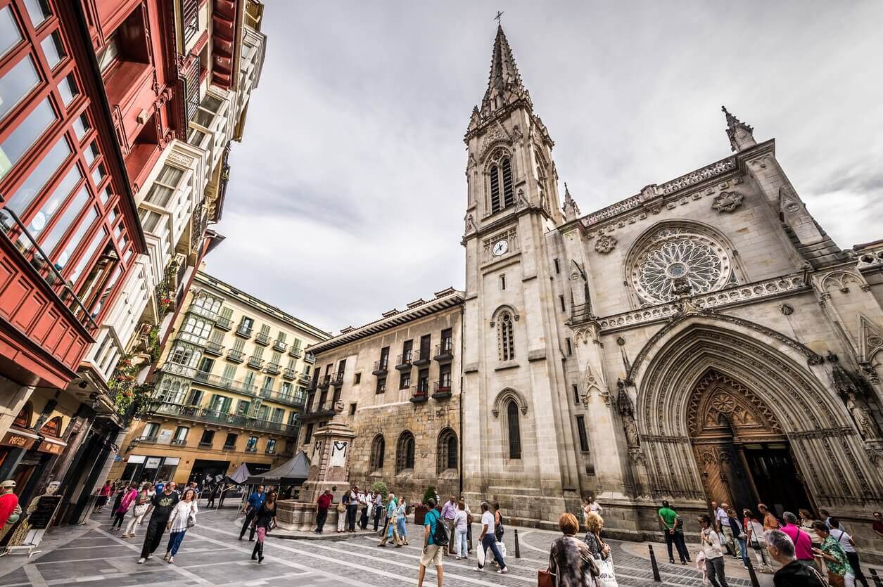 10 cathedrale - Que faire à Bilbao en Espagne ? 15 lieux à visiter et activités, incontournables ou inédits