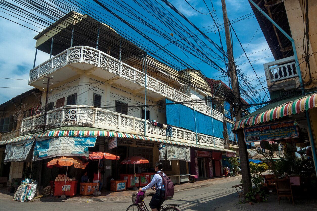 3 Faire du vélo à Battambang - Que faire à Battambang au Cambodge ? 10 activités, visites et lieux à voir incontournables (et inédits)