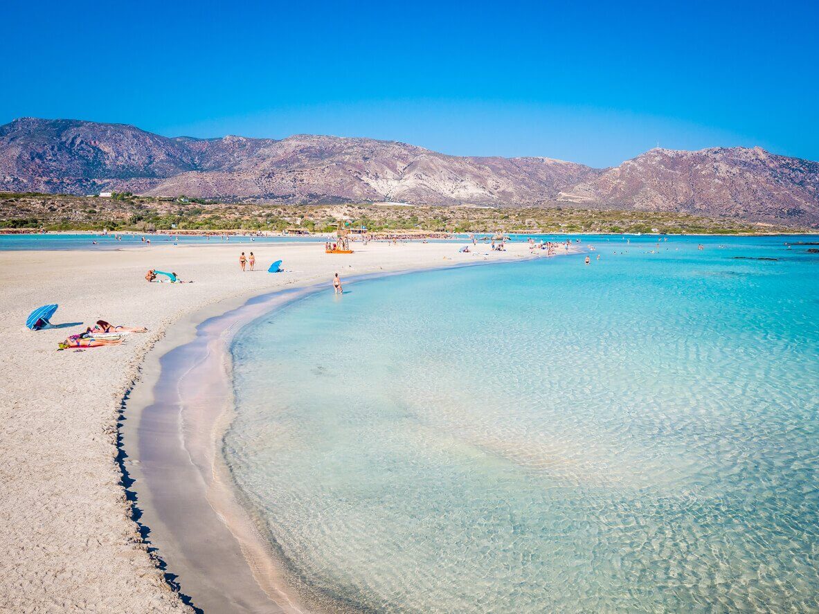 plage crete - Crète Est ou Ouest, quelle région choisir ? Climat, Plages, Nature, Visites... Notre comparatif pour des vacances réussies !