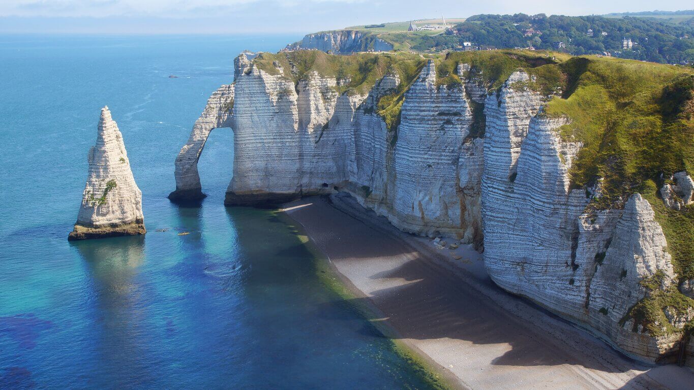 Étretat - Découvrez les 30 plus beaux paysages de France !