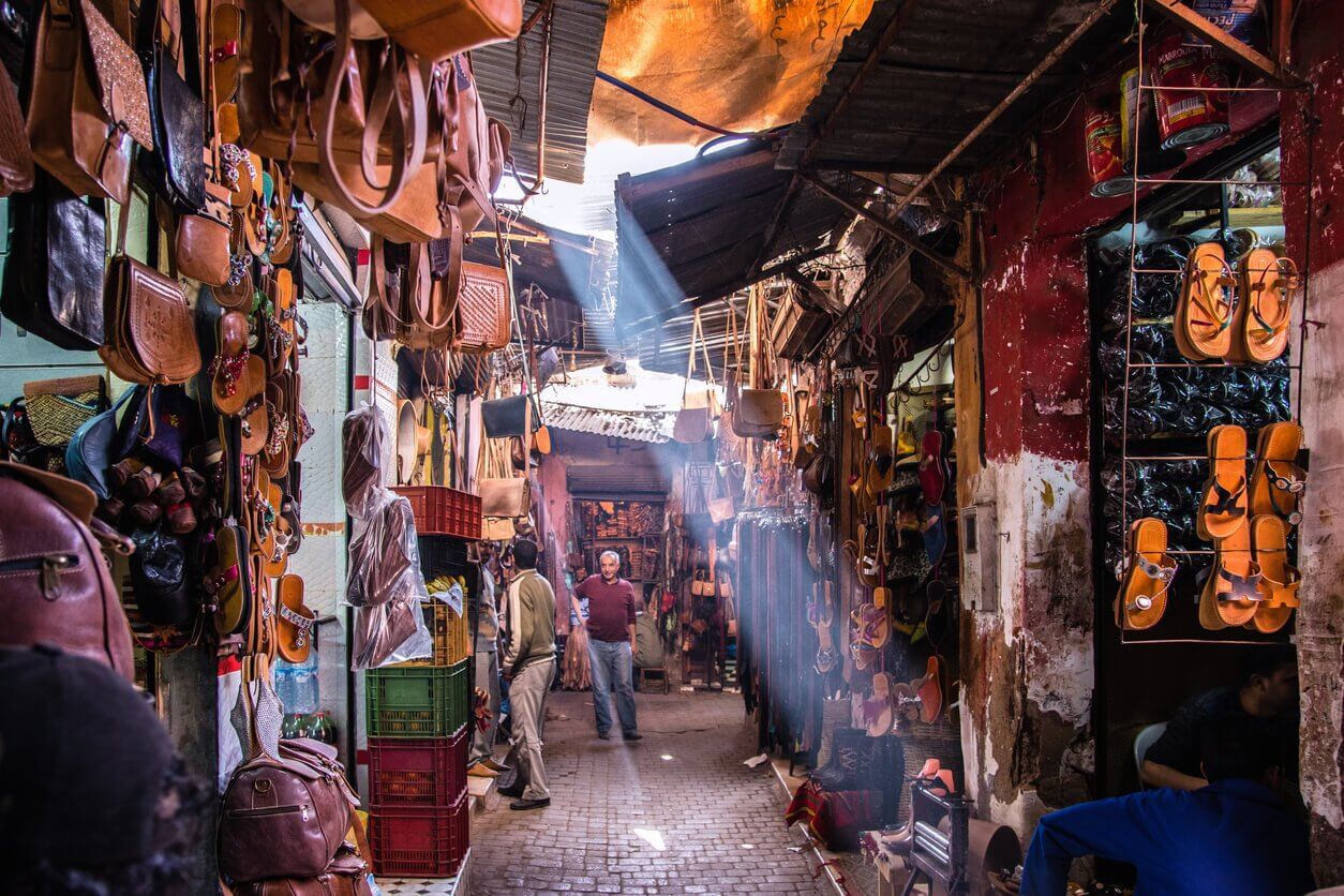 Marrakech Souk 1 - Agadir ou Marrakech : quelle ville choisir pour des vacances au Maroc ?