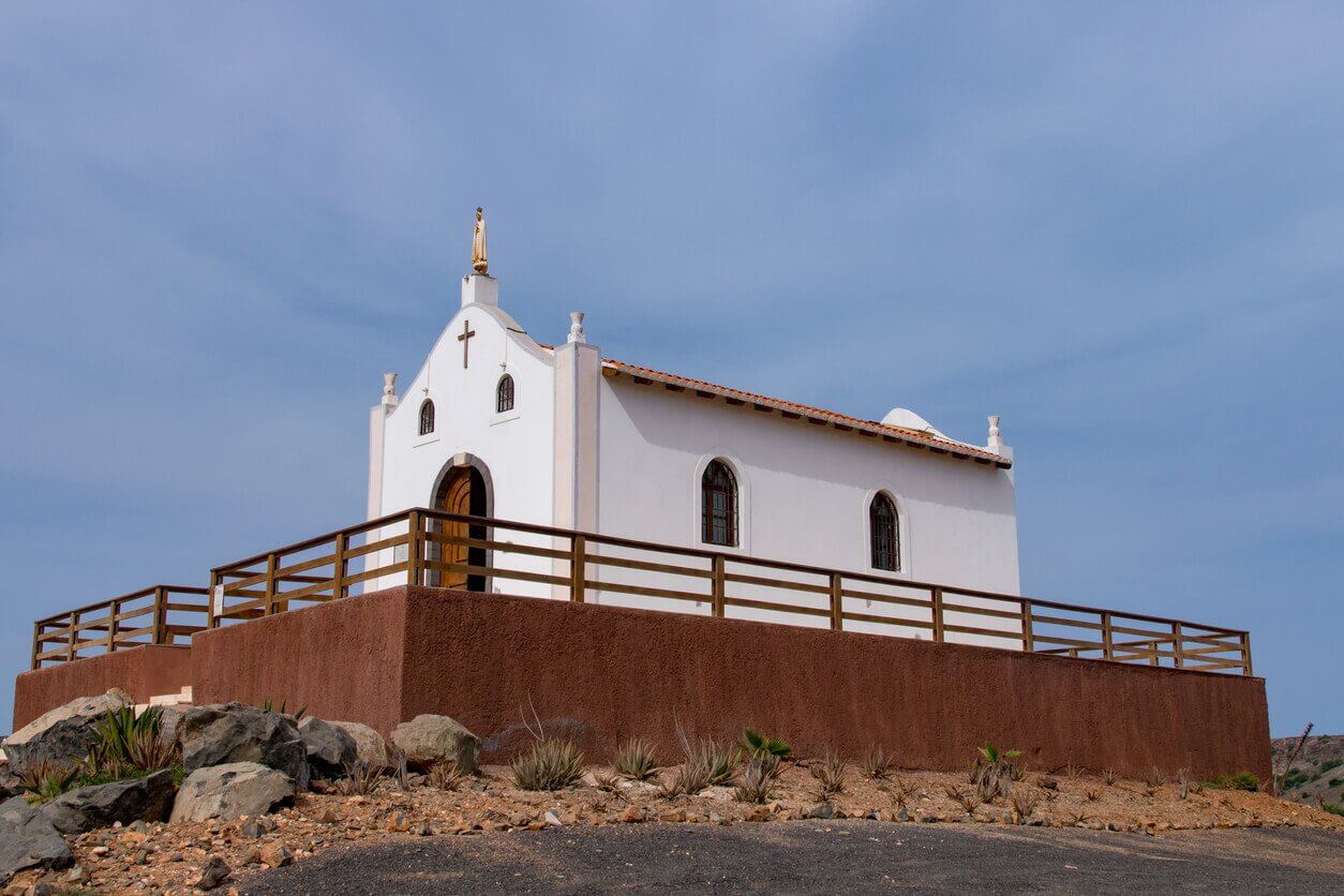 eglise boa vista cap vert - Pourquoi partir à Boa Vista au Cap-Vert ? Que voir et quoi faire sur l'île pour un voyage inoubliable ?