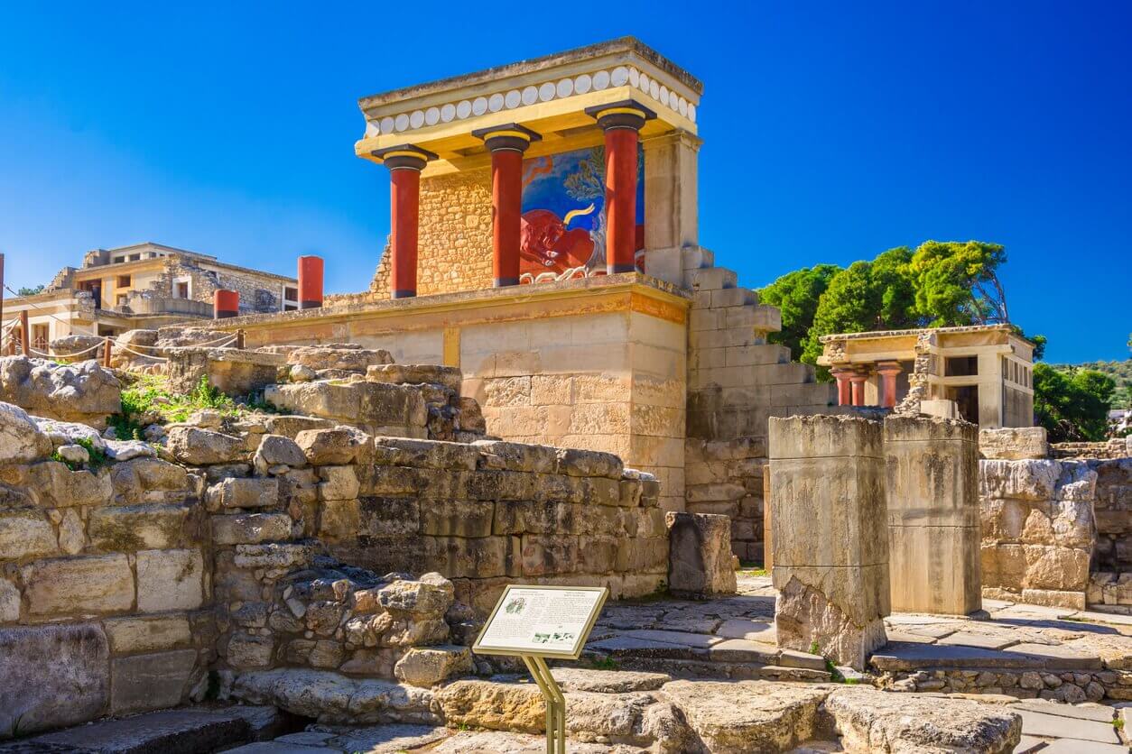 palais de Knossos à Héraklion - Crète ou Sardaigne : que choisir pour vos vacances ? Comparatif !