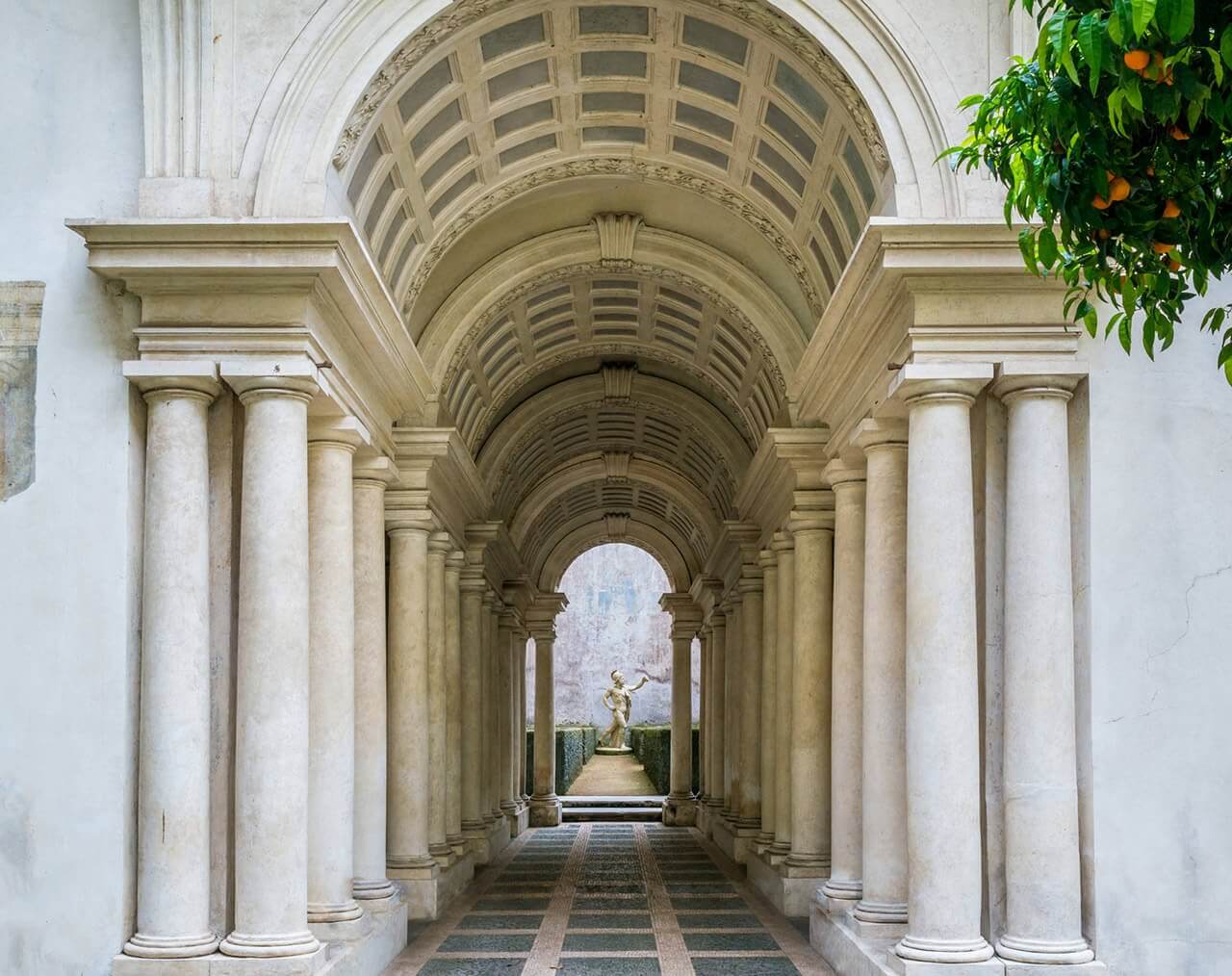 galerie de Borromini - Visiter Rome : 14 endroits incontournables et 8 lieux secrets à voir !