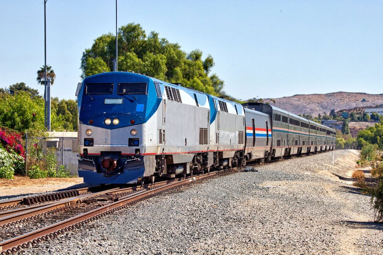 Train Amtrak Coast Starlight Los Angeles Seattle - Les 5 plus beaux itinéraires pour voyager en train aux États-Unis !