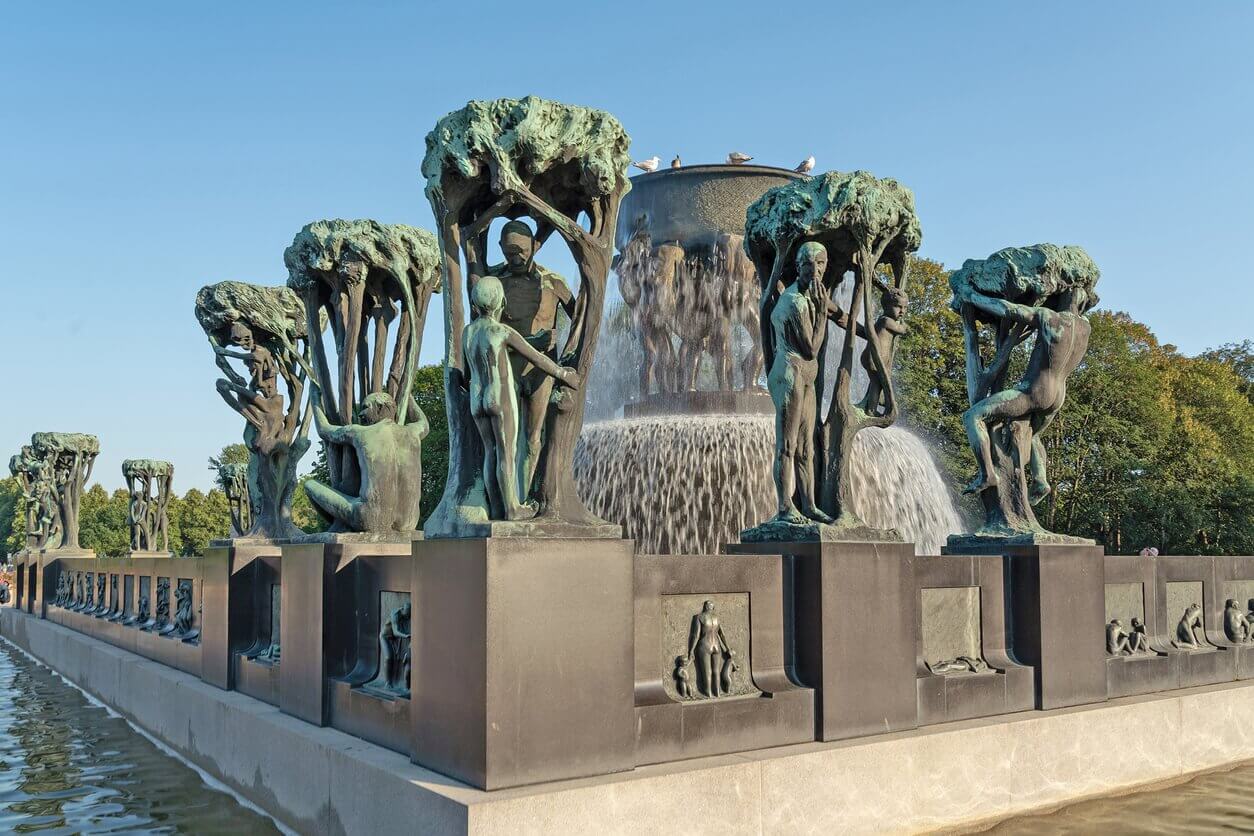 Les statues du parc de Vigeland à Oslo