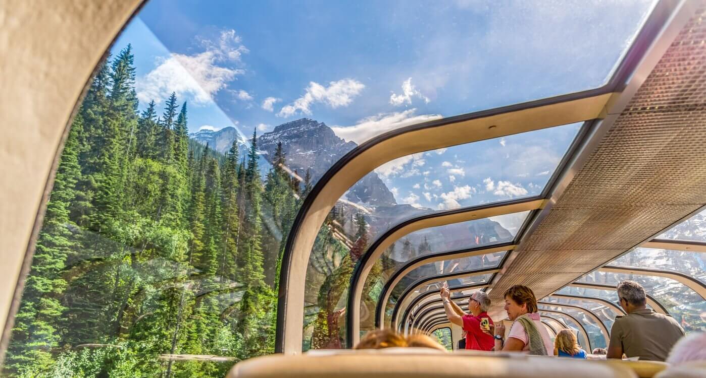 voyage train canada Rocky Mountaineer - Les plus beaux voyages en train : 11 itinéraires en train en France, en Europe et dans le monde