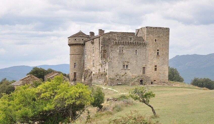 Chateau du Cheylard d 27Aujac - Découvrez notre top 10 des plus beaux villages des Cévennes