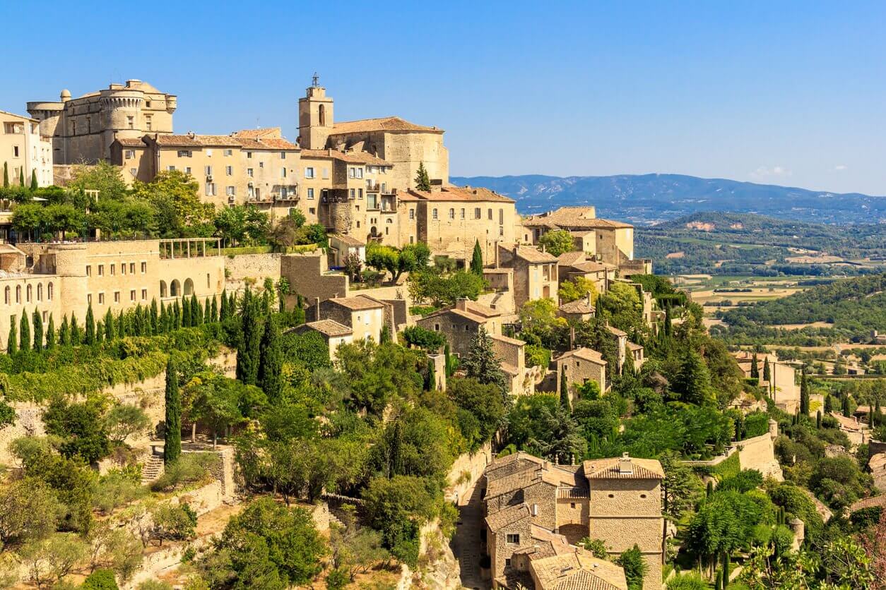 Gordes village médiéval dans le sud de la France