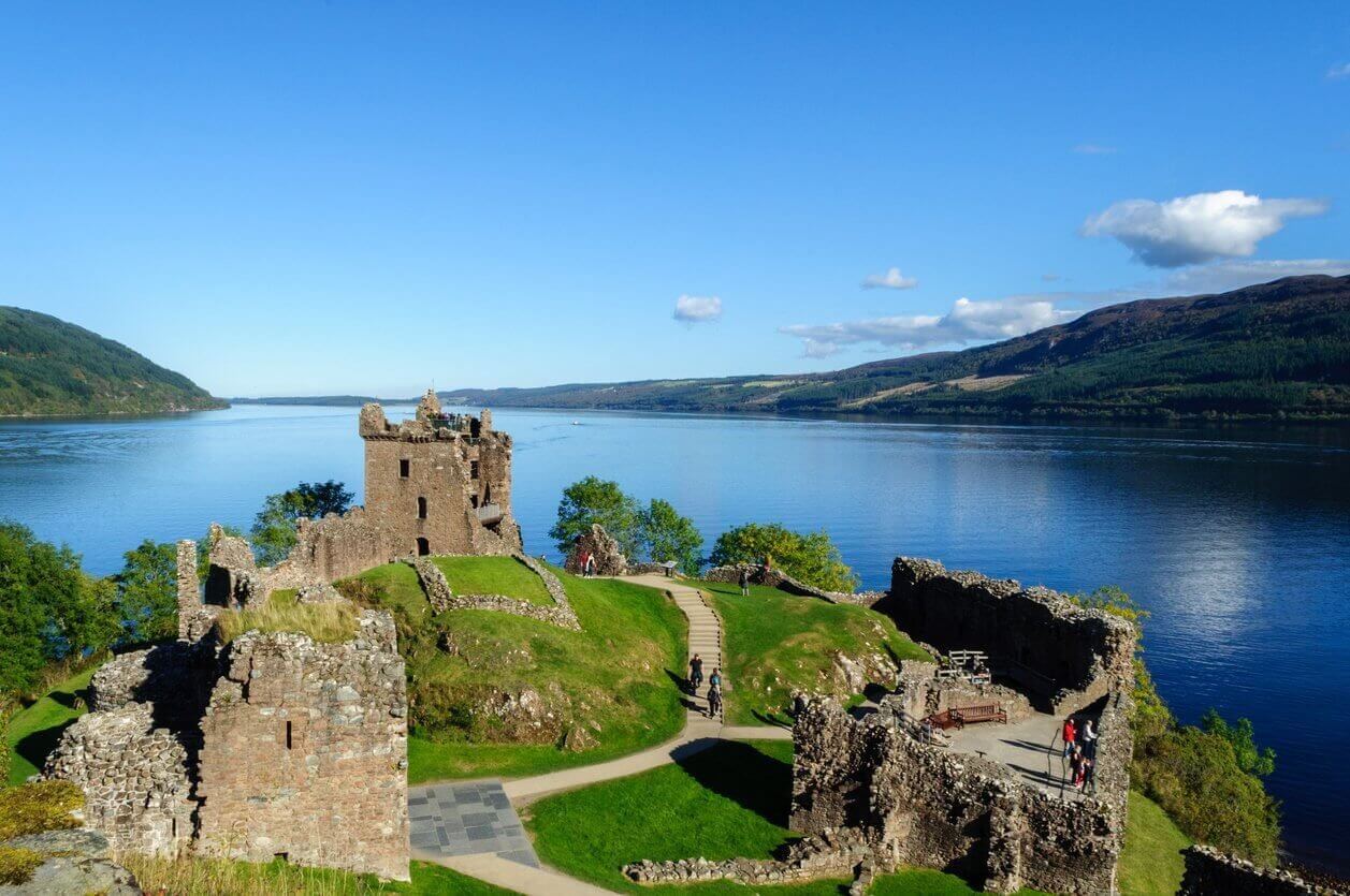Les 14 plus beaux paysages d'Écosse 4 chateau durquhart loch ness ecosse