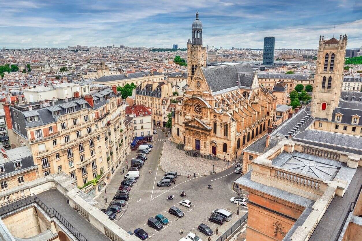Que voir et que faire à Paris ? Nos 17 incontournables et nos 8 lieux secrets pour découvrir la capitale 20 region parisienne ile de france eglise saint etienne du mont 147