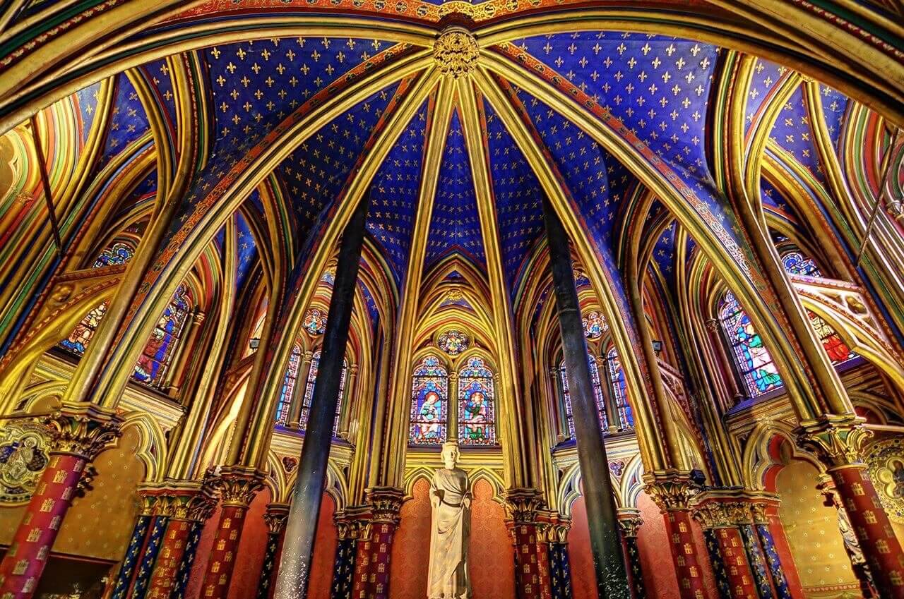 Que voir et que faire à Paris ? Nos 17 incontournables et nos 8 lieux secrets pour découvrir la capitale 5 region parisienne ile de france sainte chapelle 189