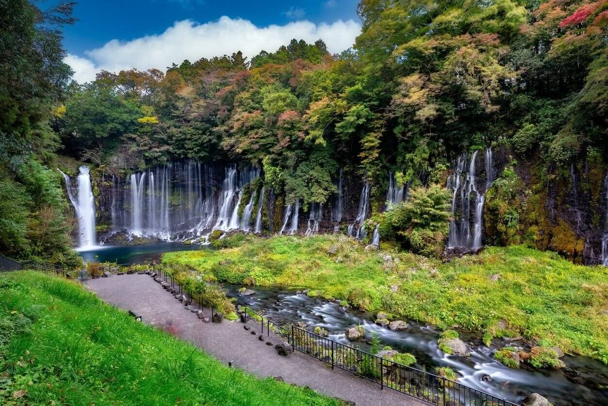 Les 15 plus beaux paysages du Japon 2 shiraito falls shizuoka