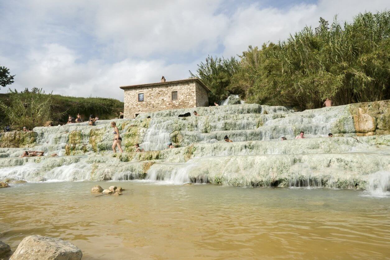 sources chaudes therme di saturnia en toscane