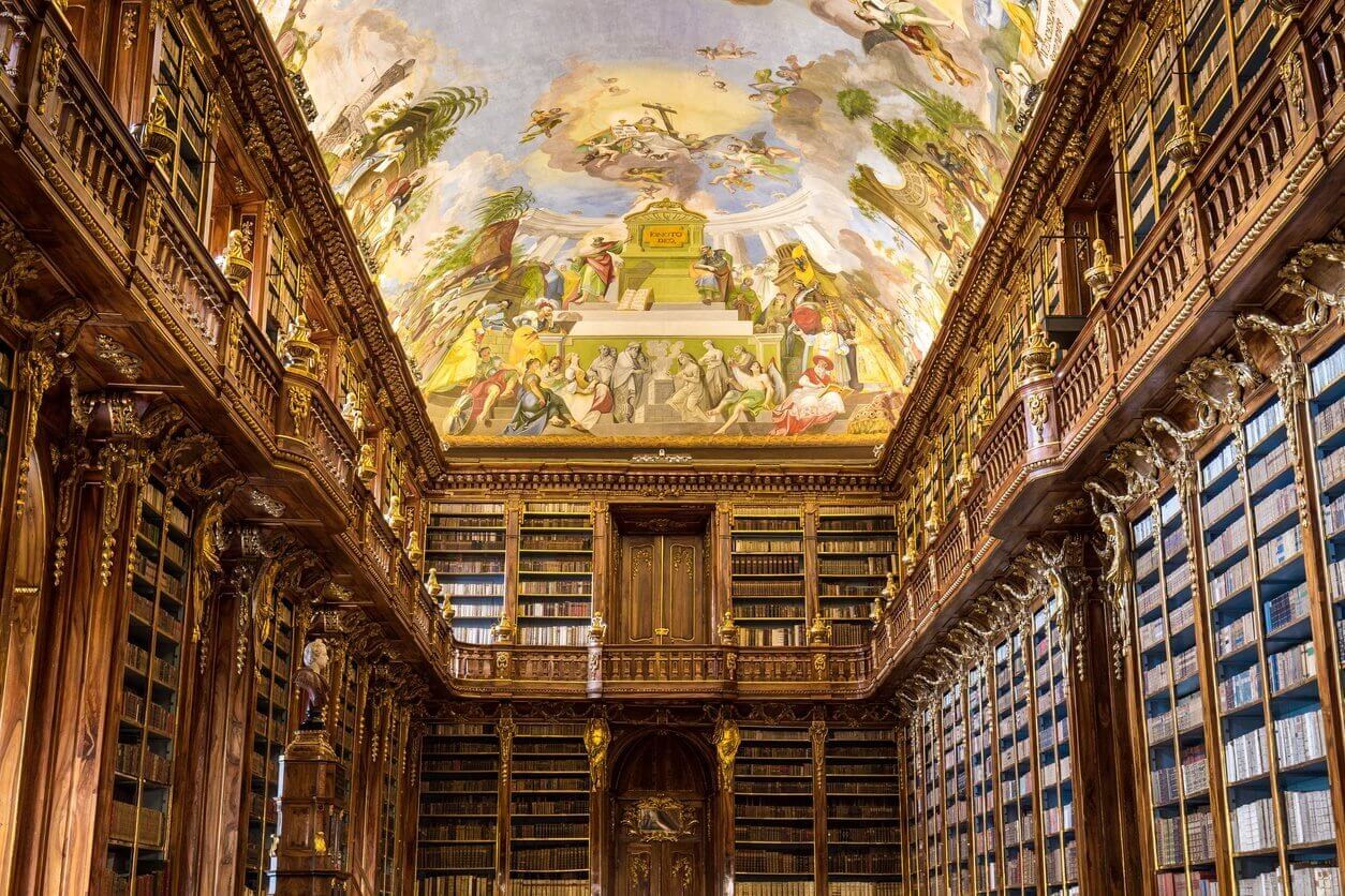 Visiter Prague : Que faire et que voir pour ne rien rater ? 12 incontournables et 6 endroits secrets à découvrir 13 bibliotheque historique du monastere de strahov a prague