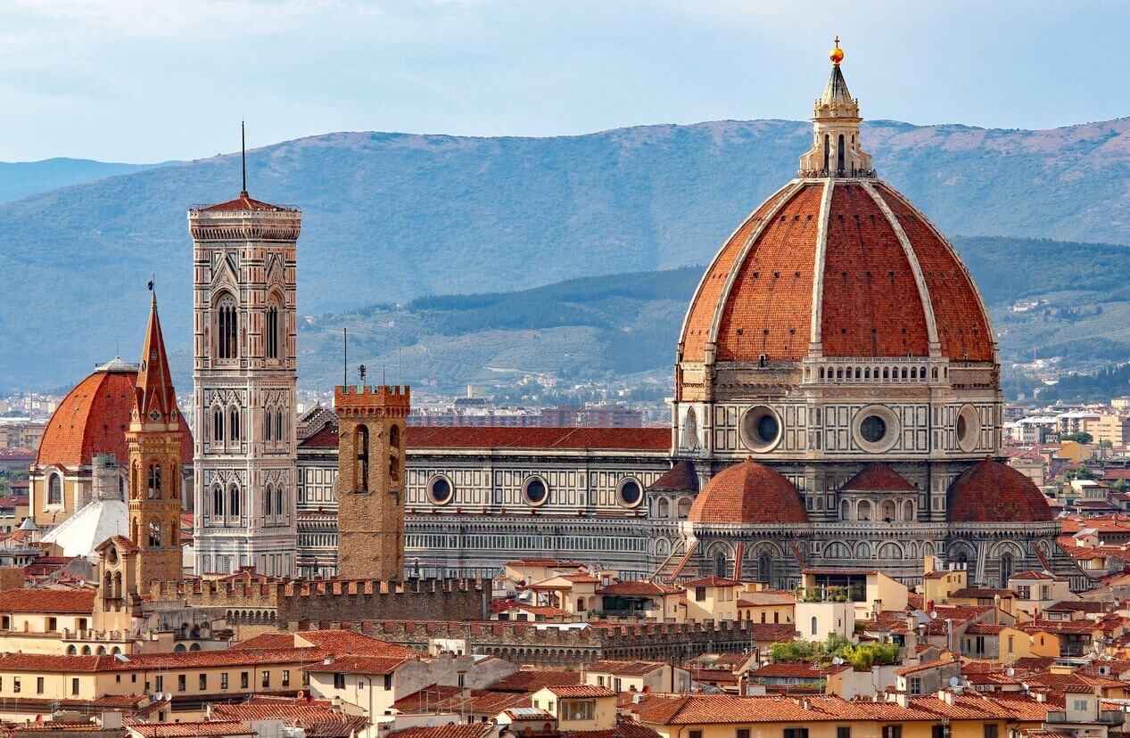 florence en italie avec le grand dome de la cathedrale