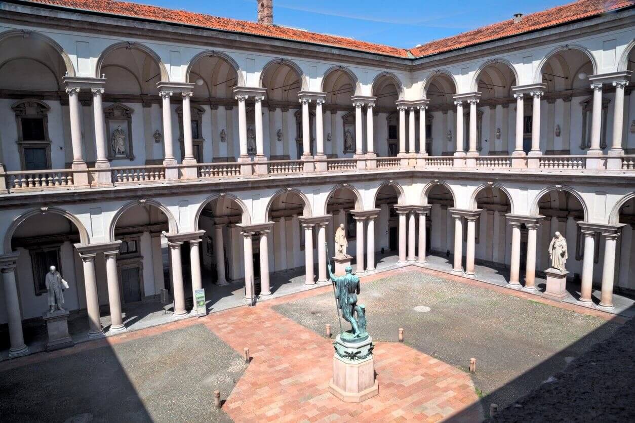 Visiter Milan : Que faire et que voir ? 14 incontournables 10 pinacoteca di brera milan